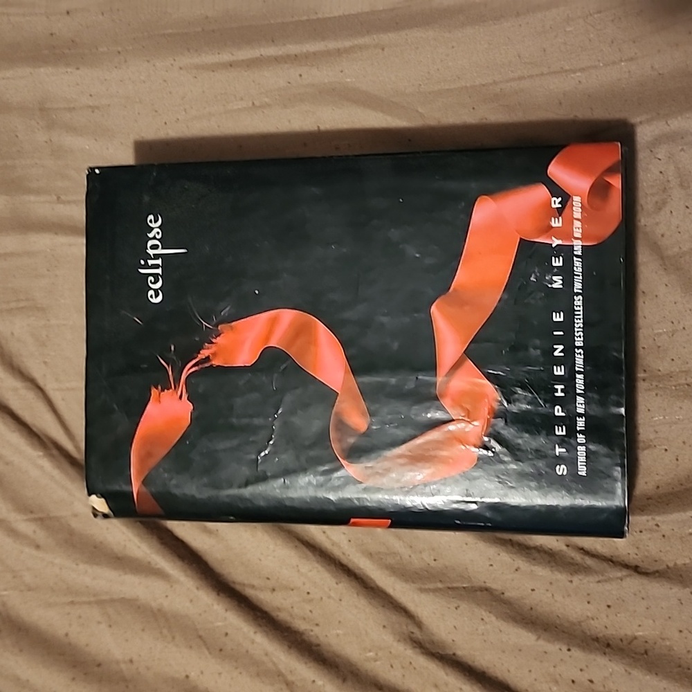 Twlight Eclipse Hardcover (H147)